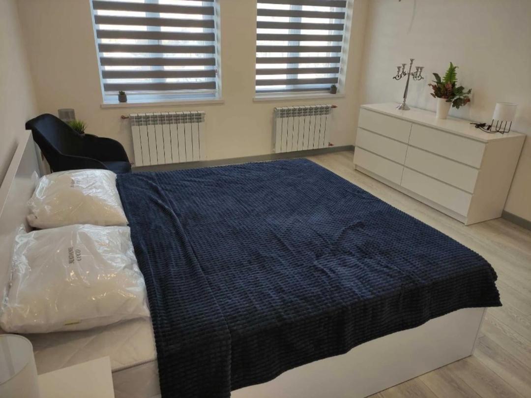 2 Separate Bedrooms *